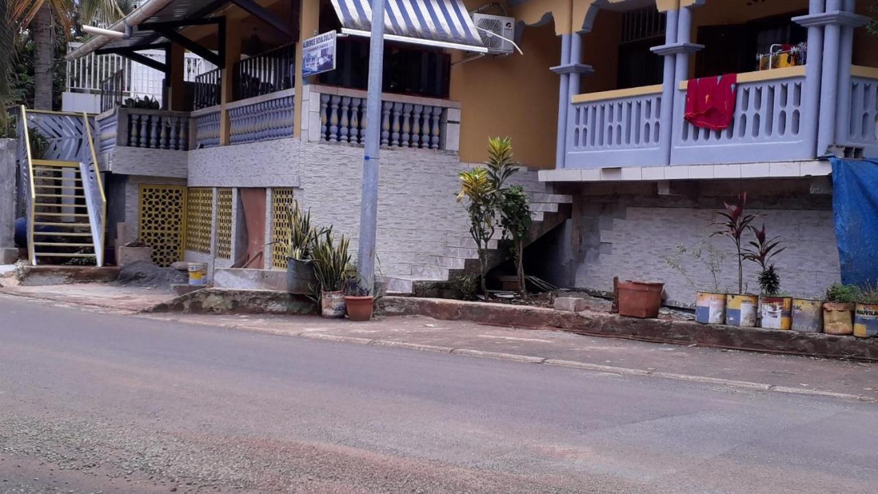 Auberge Bouloulou Boueni Exterior foto